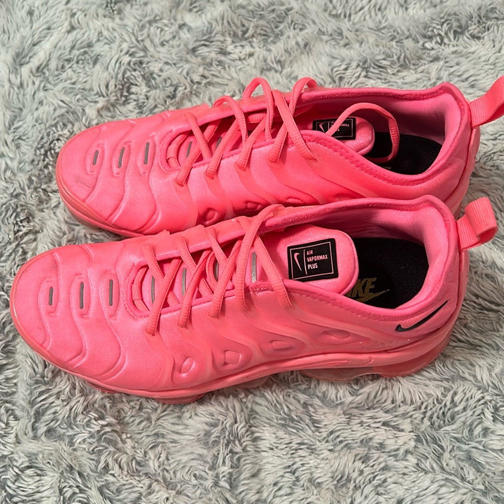 Air VaporMax Plus
Womens 8.5
